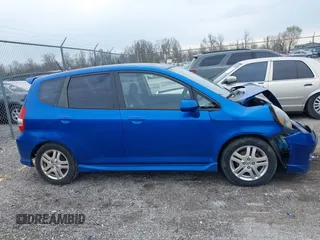 2007 Honda Fit Sport с VIN JHMGD38607S064002, выставлен на аукционе IAAI как лот 41884453 с пробегом 207 313 миль миль и . История ставок и продаж доступна на DreamBid. Изображение 13.