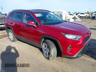 2019 Toyota RAV4 XLE with VIN 2T3P1RFV7KW060214, listed as a IAAI auction lot 41797975 with 37,302 mi miles. Bid and sale history available at carsss.com. Image 1.