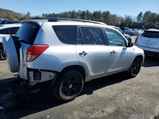 2007 Toyota RAV4 with VIN JTMBD33V476050557, listed as a Copart auction lot 47037695 with 205,490 mi miles and Salvage Title. Bid and sale history available at carsss.com. Image 3.