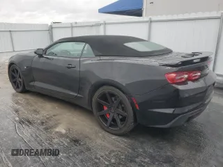 2020 Chevrolet Camaro 1LT with VIN 1G1FB3DS4L0111343, listed as a Copart auction lot 45218405 with 116,556 mi miles and Clean Title. Bid and sale history available at carsss.com. Image 2.