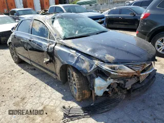 2014 Lincoln MKZ with VIN 3LN6L2J92ER812445, listed as a Copart auction lot 42325244 with 86,993 mi miles and Non Repairable. Bid and sale history available at carsss.com. Image 4.