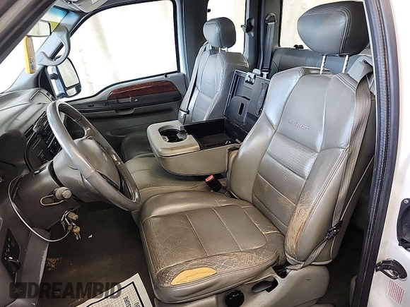 2002 Ford F-350 XL with VIN 1FTSX31F62EC42774, listed as a IAAI auction lot 42566371 with 197,792 mi miles and . Bid and sale history available at DreamBid. Image 16.