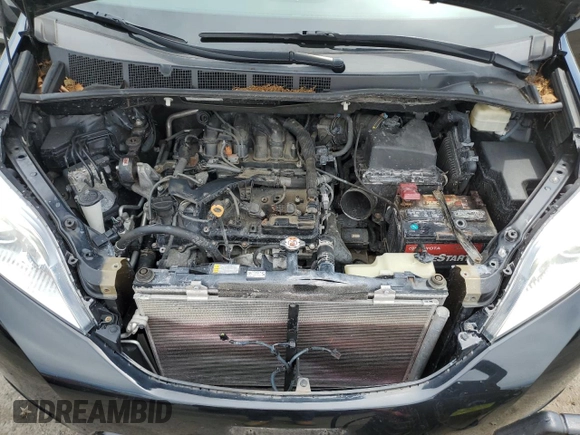 2017 Toyota Sienna XLE with VIN 5TDDZ3DC0HS150633, listed as a Copart auction lot 62642575 with 94,439 mi miles and Salvage title. Bid and sale history available at DreamBid. Image 12.