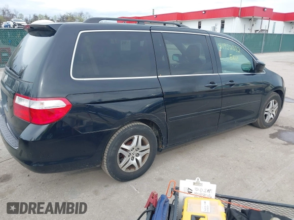 2006 Honda Odyssey EX-L with VIN 5FNRL38756B448827, listed as a IAAI auction lot 41952352 with 108,771 mi miles. Bid and sale history available at carsss.com. Image 4.