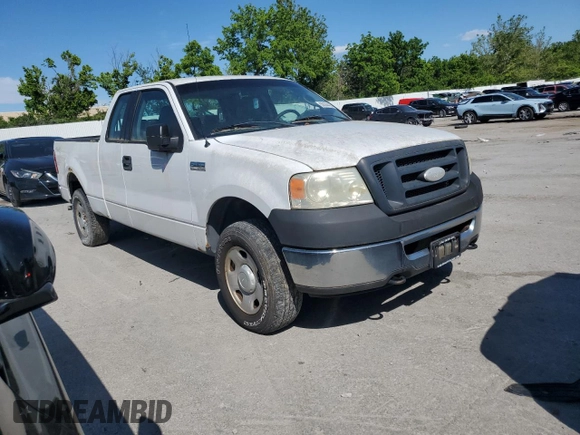 2006 Ford F-150 STX with VIN 1FTRX14W46KD99130, listed as a Copart auction lot 58384495 with 2,871,285 mi miles and Clean title. Bid and sale history available at DreamBid. Image 4.