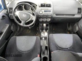 2007 Honda Fit Sport with VIN JHMGD38607S001532, listed as a Copart auction lot 45642795 with 113,651 mi miles and Salvage Title. Bid and sale history available at carsss.com. Image 8.