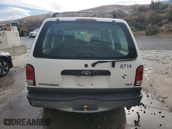 2000 Ford Explorer XLS z VIN 1FMZU72X2YZC42239, wystawiony jako Copart lot #78502484 z przebiegiem 145 820 mil mil oraz Czysty tytuł • Clean title. Historia ofert i sprzedaży dostępna na DreamBid. Obrazek 6.
