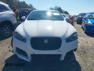2015 Jaguar XF V6 Portfolio with VIN SAJWJ0FF9F8U48932, listed as a IAAI auction lot 41696899 with 203,110 mi miles. Bid and sale history available at carsss.com. Image 12.
