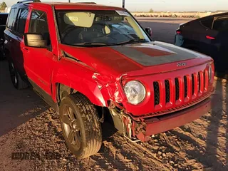 2017 Jeep Patriot Sport SE with VIN 1C4NJPBA5HD131124, listed as a Copart auction lot 60649975 with 78,571 mi miles and Salvage title. Bid and sale history available at DreamBid. Image 14.