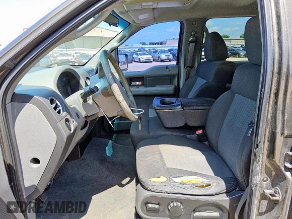 2008 Ford F-150 XL z VIN 1FTRW12W68FB29608, wystawiony jako Copart lot #57784585 z przebiegiem 344 250 mil mil oraz Czysty tytuł • Clean title. Historia ofert i sprzedaży dostępna na DreamBid. Obrazek 7.
