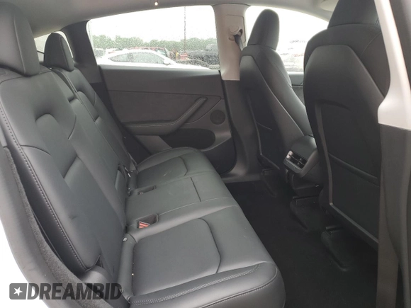 2022 Tesla Model Y Long Range z VIN 7SAYGDEE5NA016276, wystawiony jako Copart lot #55942355 z przebiegiem 14 085 mil mil oraz Szkody całkowita. Historia ofert i sprzedaży dostępna na DreamBid. Obrazek 10.