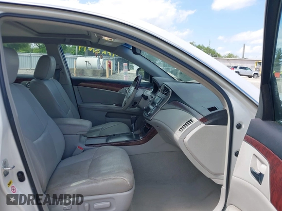 2012 Toyota Avalon z VIN 4T1BK3DB2CU460334, wystawiony jako IAAI lot #42287619 z przebiegiem 140 986 mil mil oraz . Historia ofert i sprzedaży dostępna na DreamBid. Obrazek 5.
