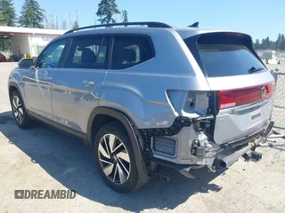 2024 Volkswagen Atlas SE with VIN 1V2HR2CA9RC531636, listed as a IAAI auction lot 42757784 with 40,257 mi miles and . Bid and sale history available at DreamBid. Image 3.