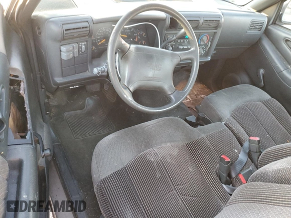 1997 GMC Sonoma SLS with VIN 1GTCS19X0V8510886, listed as a Copart auction lot 85332554 with 88,447 mi miles and Salvage Title. Bid and sale history available at carsss.com. Image 8.