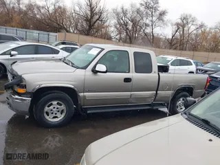 1999 Chevrolet Silverado 1500 LT with VIN 2GCEK19T1X1195916, listed as a IAAI auction lot 41740193 with 111,263 mi miles. Bid and sale history available at carsss.com. Image 15.