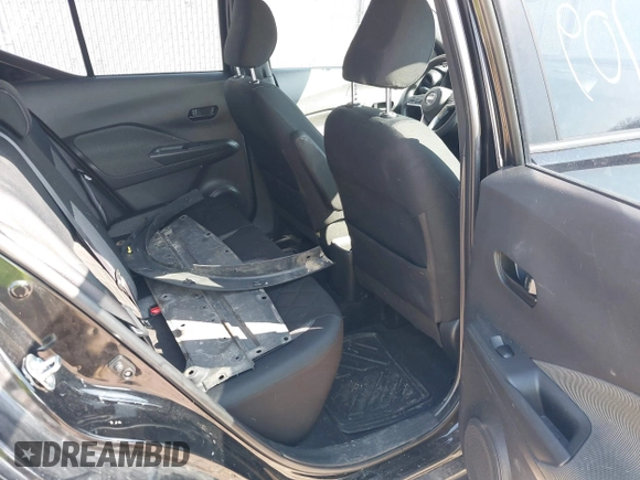 2019 Nissan Kicks SV z VIN 3N1CP5CU4KL478368, wystawiony jako IAAI lot #42018709 z przebiegiem 131 162 mil mil oraz . Historia ofert i sprzedaży dostępna na DreamBid. Obrazek 8.