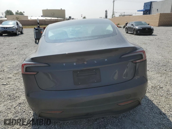 2025 Tesla Model 3 Long Range z VIN 5YJ3E1EA3SF979586, wystawiony jako Copart lot #54430125 z przebiegiem 3 530 mil mil oraz Szkoda całkowita • Salvage title. Historia ofert i sprzedaży dostępna na DreamBid. Obrazek 6.