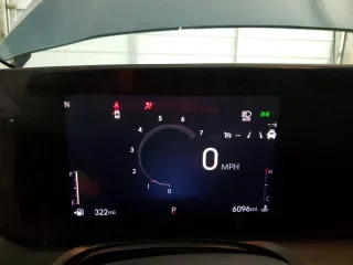 2024 Buick Encore GX Avenir с VIN KL4AMGSL2RB057630, выставлен на аукционе Copart как лот 89081825 с пробегом 6 096 миль миль и Списание • Salvage title. История ставок и продаж доступна на DreamBid. Изображение 9.