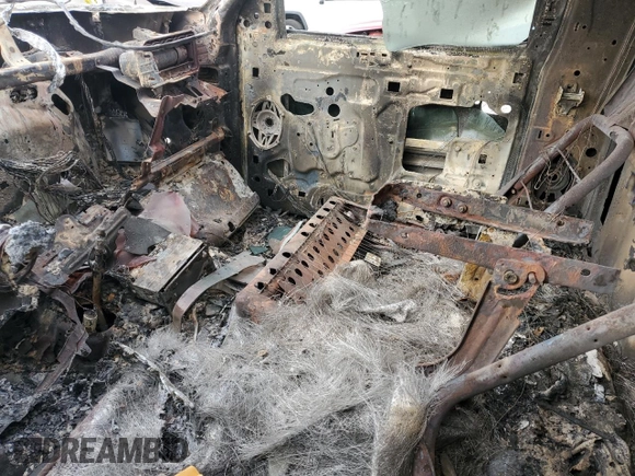 1999 Ford F-150 z VIN 1FTRF18W2XNA60279, wystawiony jako Copart lot #42998315 z przebiegiem Nie podano mil oraz Szkoda całkowita • Salvage title. Historia ofert i sprzedaży dostępna na DreamBid. Obrazek 7.