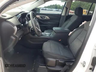 2018 Chevrolet Traverse LS z VIN 1GNERFKW3JJ203354, wystawiony jako Copart lot #54901925 z przebiegiem 110 898 mil mil oraz Szkoda całkowita • Salvage title. Historia ofert i sprzedaży dostępna na DreamBid. Obrazek 7.