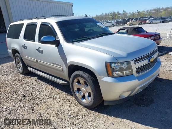 2014 Chevrolet Suburban LT with VIN 1GNSCJE06ER105294, listed as a IAAI auction lot 41687882 with 200,698 mi miles. Bid and sale history available at carsss.com. Image 1.