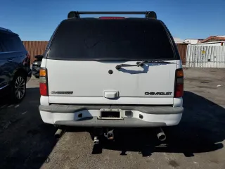 2005 Chevrolet Tahoe Z71 with VIN 1GNEK13T15R191837, listed as a Copart auction lot 50443765 with 267,489 mi miles and Clean Title. Bid and sale history available at carsss.com. Image 6.