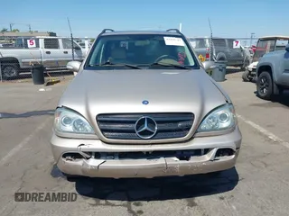 2004 Mercedes-Benz M 350 with VIN 4JGAB57E14A512245, listed as a IAAI auction lot 42452747 with 198,021 mi miles and . Bid and sale history available at DreamBid. Image 13.