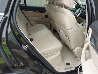 2015 BMW X6 xDrive35i z VIN 5UXKU2C56F0N76862, wystawiony jako IAAI lot #41747776 z przebiegiem 119 426 mil mil oraz . Historia ofert i sprzedaży dostępna na DreamBid. Obrazek 8.