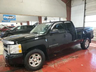 2008 Chevrolet Silverado 1500 1LT with VIN 2GCEK19J081129728, listed as a Copart auction lot 52635075 with 106,412 mi miles and Salvage Title. Bid and sale history available at DreamBid. Image 1.