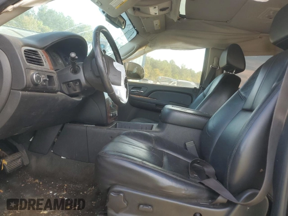 2008 Chevrolet Suburban LT w/2LT with VIN 3GNFC16048G195940, listed as a Copart auction lot 76614334 with Not Provided miles and Salvage Title. Bid and sale history available at carsss.com. Image 7.
