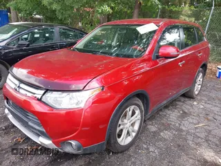 2015 Mitsubishi Outlander SE with VIN JA4AD3A35FZ005812, listed as a IAAI auction lot 42302752 with 165,483 mi miles and . Bid and sale history available at DreamBid. Image 17.