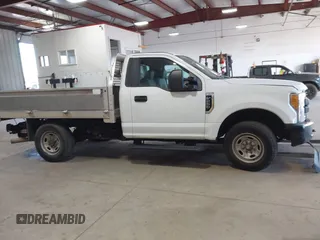 2017 Ford F-250 XL with VIN 1FDBF2A66HEC86629, listed as a IAAI auction lot 42036870 with 73,123 mi miles and . Bid and sale history available at DreamBid. Image 13.