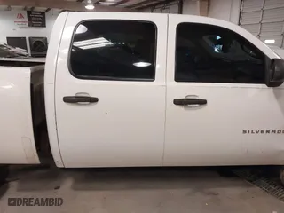 2007 Chevrolet Silverado 1500 LT w/1LT with VIN 3GCEK13M87G511191, listed as a IAAI auction lot 41370943 with 239,378 mi miles. Bid and sale history available at carsss.com. Image 13.