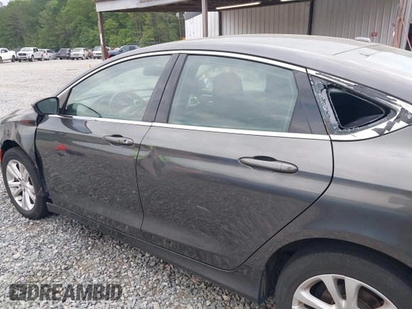 2015 Chrysler 200 Limited with VIN 1C3CCCABXFN632929, listed as a IAAI auction lot 42144192 with 140,917 mi miles. Bid and sale history available at carsss.com. Image 6.