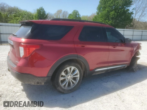 2021 Ford Explorer XLT with VIN 1FMSK8DH0MGA58894, listed as a Copart auction lot 52702735 with 52,553 mi miles and Salvage Title. Bid and sale history available at carsss.com. Image 3.