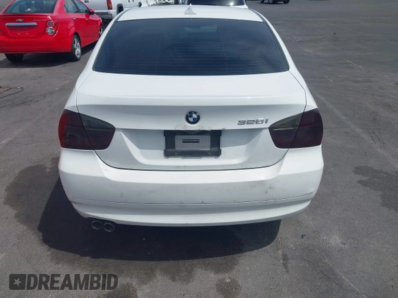 2007 BMW 3 Series 328i with VIN WBAVC53537FZ81155, listed as a IAAI auction lot 42368057 with 134,870 mi miles and . Bid and sale history available at DreamBid. Image 12.