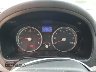 2010 Hyundai Accent GLS z VIN KMHCN4AC5AU433642, wystawiony jako Copart lot #61292785 z przebiegiem 165 250 mil mil oraz Czysty tytuł • Clean title. Historia ofert i sprzedaży dostępna na DreamBid. Obrazek 9.