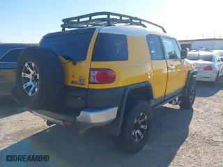 2008 Toyota FJ Cruiser with VIN JTEBU11F28K031235, listed as a IAAI auction lot 41393475 with 203,439 mi miles. Bid and sale history available at carsss.com. Image 4.