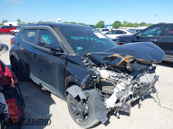2018 Nissan Kicks SV z VIN 3N1CP5CU2JL506943, wystawiony jako IAAI lot #39346949 z przebiegiem 70 858 mil mil oraz . Historia ofert i sprzedaży dostępna na DreamBid. Obrazek 1.