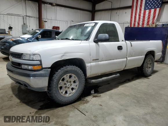 2000 Chevrolet Silverado 1500 with VIN 1GCEK14V0YE321997, listed as a Copart auction lot 82719284 with 165,906 mi miles and Clean Title. Bid and sale history available at carsss.com. Image 1.