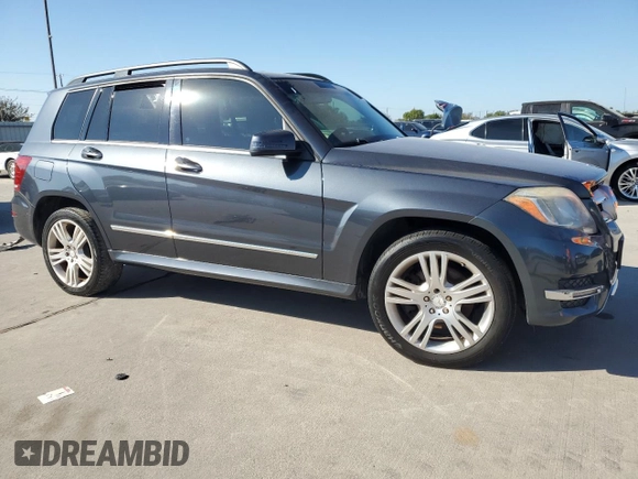 2015 Mercedes-Benz GLK 350 with VIN WDCGG8JB9FG397551, listed as a Copart auction lot 72570224 with 175,404 mi miles and Clean Title. Bid and sale history available at DreamBid. Image 4.
