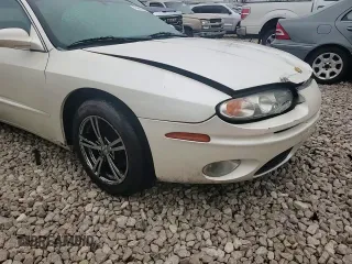 2002 Oldsmobile Aurora z VIN 1G3GS64C324168436, wystawiony jako Copart lot #84952644 z przebiegiem 152 785 mil mil oraz Czysty tytuł • Clean title. Historia ofert i sprzedaży dostępna na DreamBid. Obrazek 11.