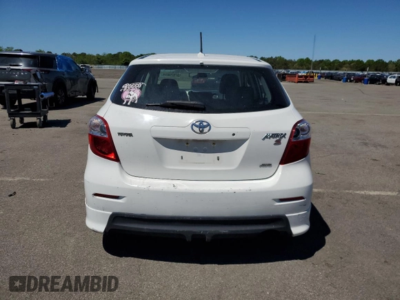 2009 Toyota Matrix S z VIN 2T1LE40E99C004312, wystawiony jako Copart lot #57679935 z przebiegiem 149 608 mil mil oraz Czysty tytuł • Clean title. Historia ofert i sprzedaży dostępna na DreamBid. Obrazek 6.