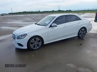 2015 Mercedes-Benz E 350 Sport с VIN WDDHF5KB5FB109831, выставлен на аукционе IAAI как лот 42345153 с пробегом 180 437 миль миль и . История ставок и продаж доступна на DreamBid. Изображение 2.