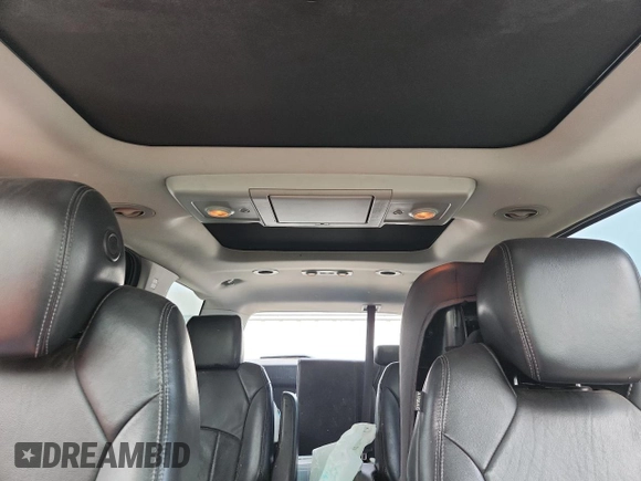 2013 GMC Acadia Denali z VIN 1GKKVTKD8DJ127434, wystawiony jako Copart lot #60221395 z przebiegiem 224 663 mil mil oraz Czysty tytuł • Clean title. Historia ofert i sprzedaży dostępna na DreamBid. Obrazek 10.