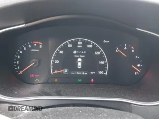 2014 Kia Cadenza Premium with VIN KNALN4D70E5139369, listed as a IAAI auction lot 41416910 with 174,118 mi miles. Bid and sale history available at carsss.com. Image 7.