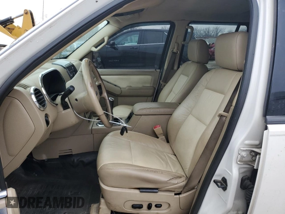 2008 Ford Explorer Sport Trac Limited z VIN 1FMEU53E78UA31177, wystawiony jako Copart lot #53937545 z przebiegiem 244 903 mil mil oraz Nie do naprawy • Non repairable. Historia ofert i sprzedaży dostępna na DreamBid. Obrazek 7.