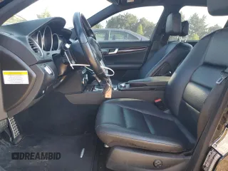 2013 Mercedes-Benz C 300 Sport с VIN WDDGF8AB1DG073490, выставлен на аукционе Copart как лот 54422695 с пробегом 99 047 миль миль и Списание • Salvage title. История ставок и продаж доступна на DreamBid. Изображение 7.