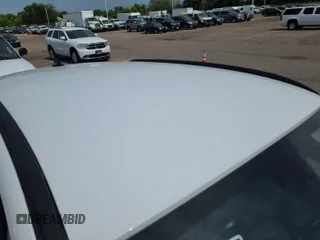 2020 Ford Escape SEL z VIN 1FMCU9H60LUB11784, wystawiony jako IAAI lot #42616056 z przebiegiem 67 533 mil mil oraz . Historia ofert i sprzedaży dostępna na DreamBid. Obrazek 1.