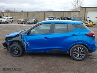 2021 Nissan Kicks SV with VIN 3N1CP5CV0ML484017, listed as a IAAI auction lot 41900364 with 86,661 mi miles. Bid and sale history available at carsss.com. Image 15.